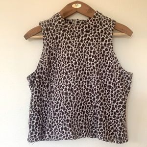 Anthropologie Akemi＋Kin No sleeve top XL